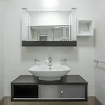 Apartmán Seafront Elegance With Pool *